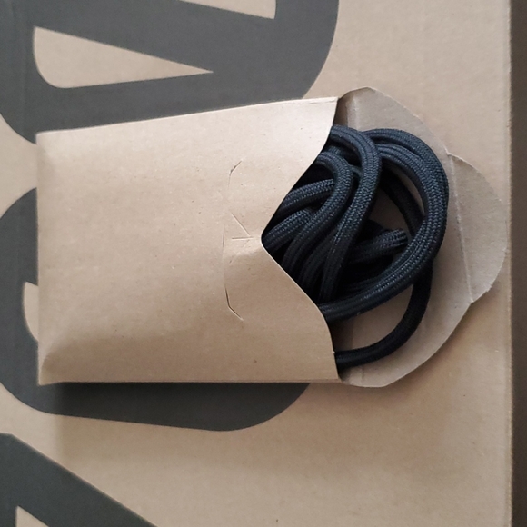 Yeezy 700 V3 Safflower US 10 - Picture 6 of 7